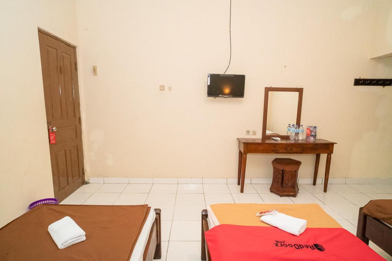 Hotel Reddoorz Near Kampus 3 Uty Yogyakarta Exteriér fotografie